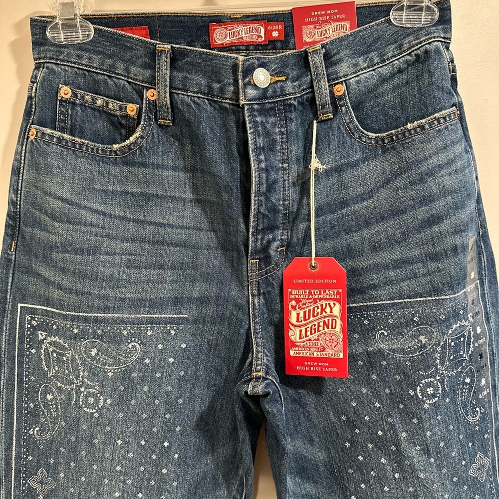 Lucky Brand Drew Mom High Rise Taper
Jeans Distressed Legend Paisley 6/28R NWT - Picture 3 of 16